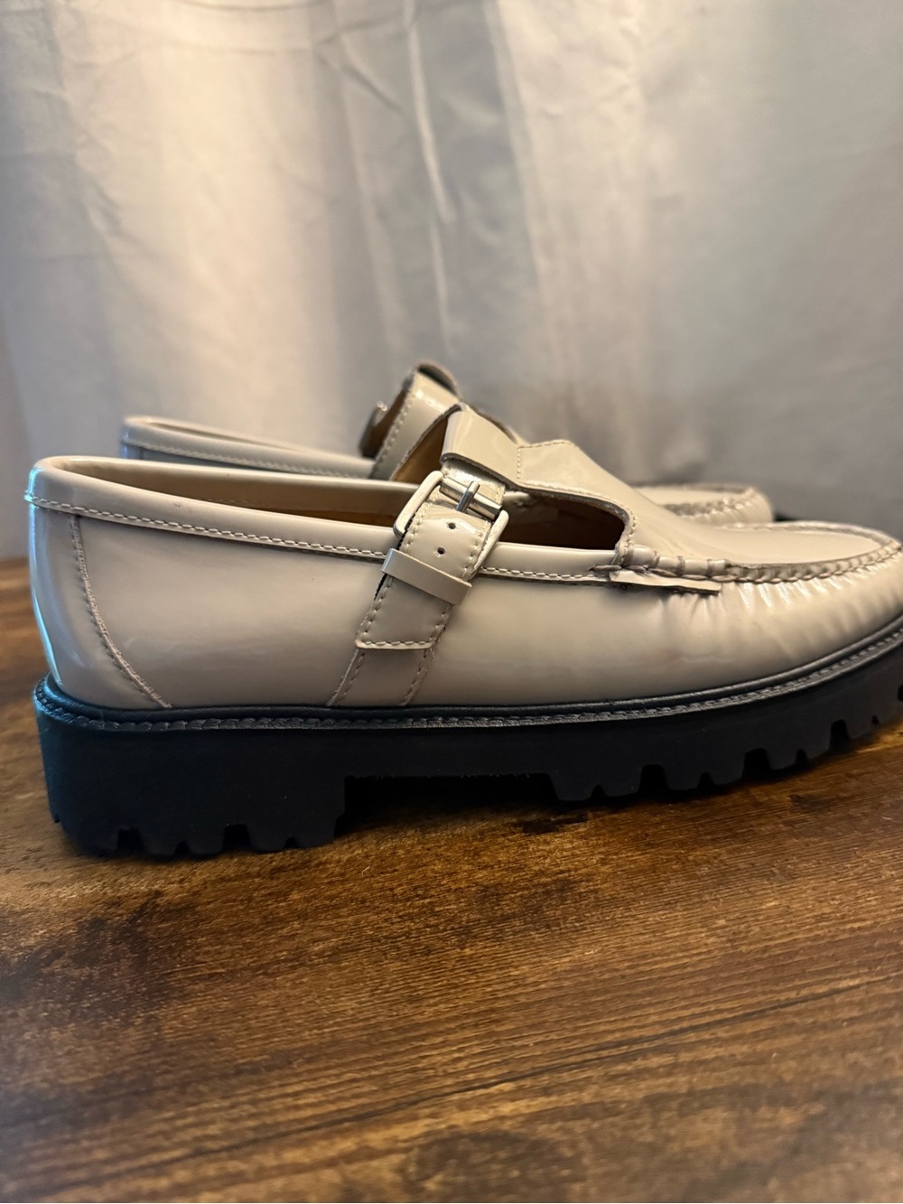 G.H. Bass Weejuns Cream Leather T-Strap Loafers Size 8 - Picture 4 of 8